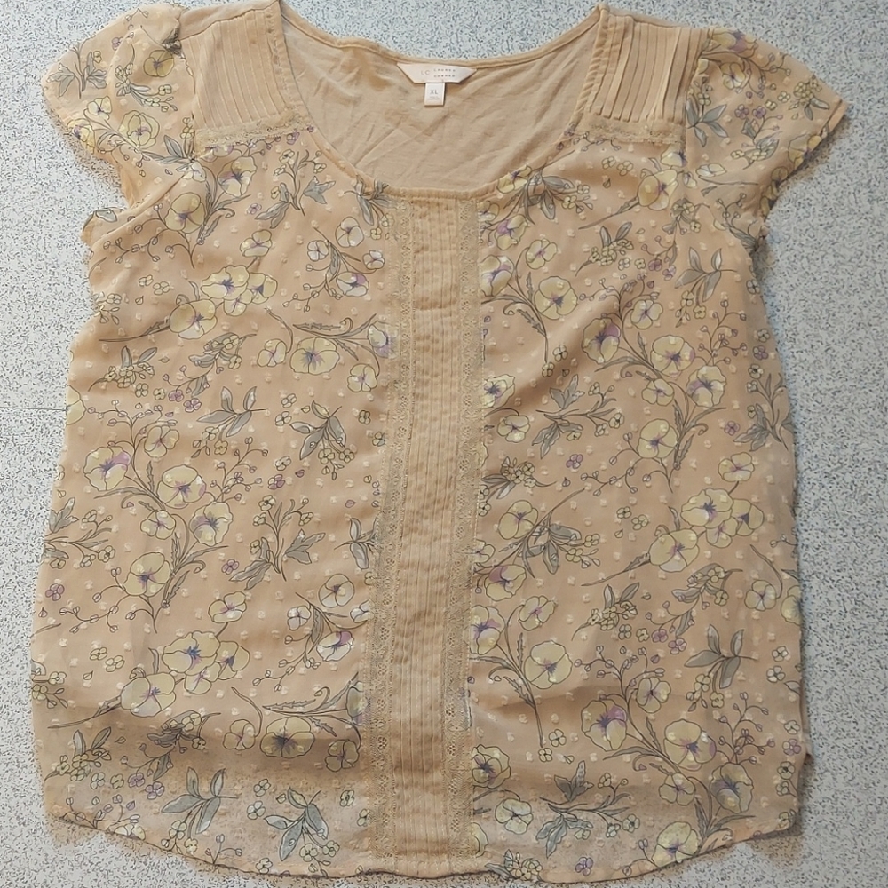 LC Lauren Conrad beige floral short sleeve top, size XL